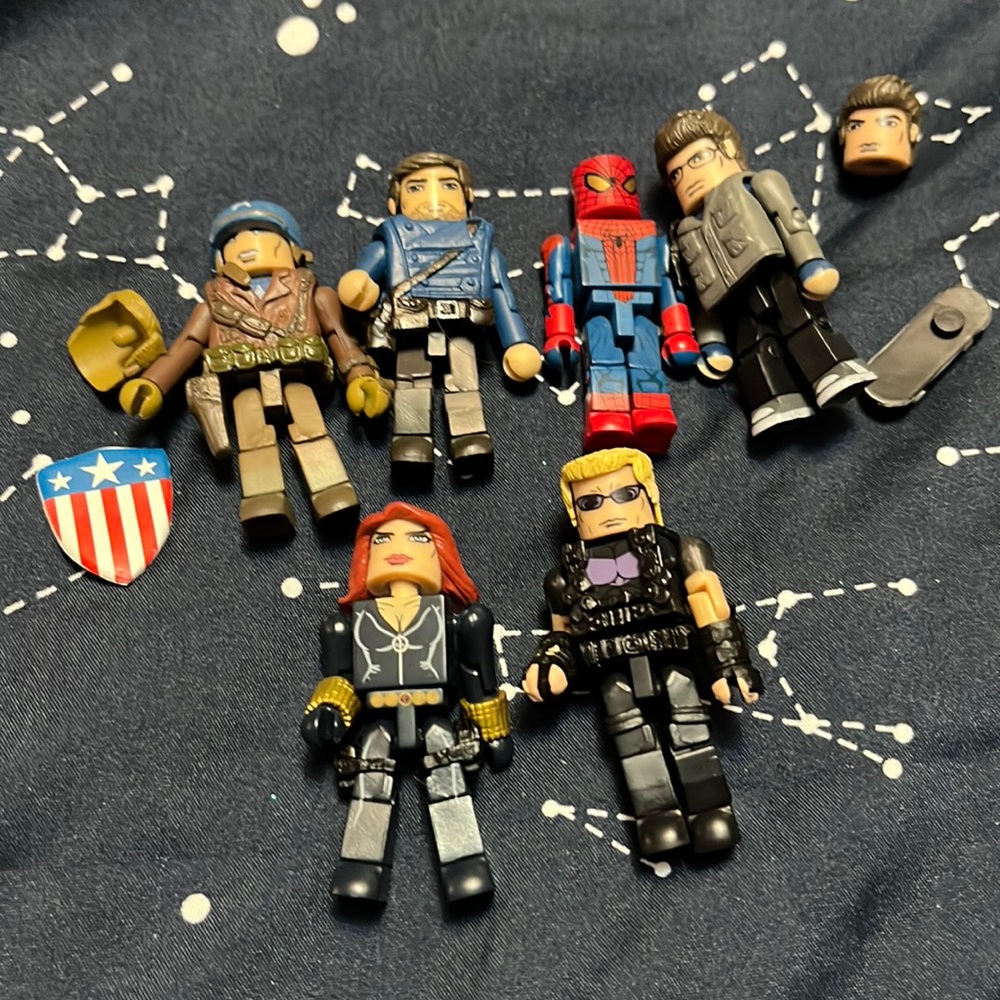 Set of 6 Marvel Mini Mates